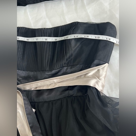 BCBG Maxazria Tiered Strapless Silk Bow Black Y2K Midi Dress Size Medium - Picture 13 of 14